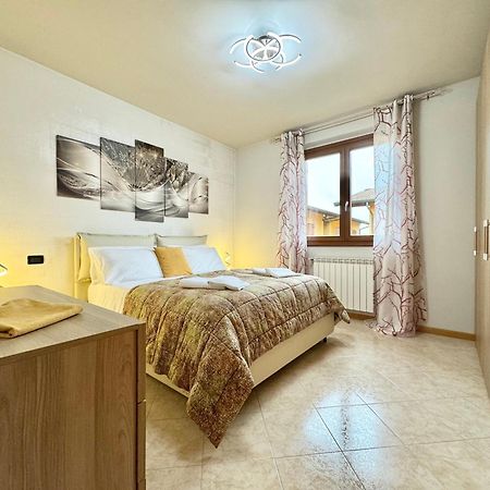 Dimora Nicola A Due Passi Dal Lago Sirmione Bagian luar foto